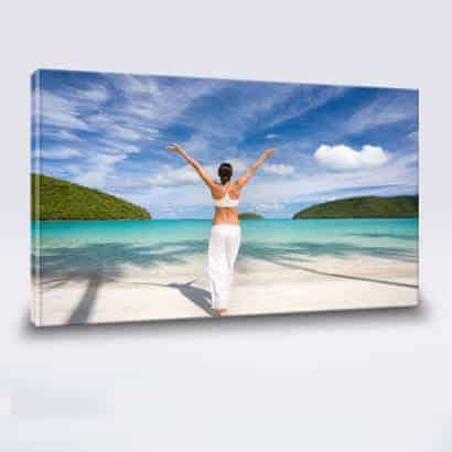 Foto na plátno-Výsledný obraz z fotografie,natiahnuté plátno na drevený ram,ktorý je osadený závesným systémom.Fotoplátno pripravené na zavesenie.Fotoobraz z Vašich fotografií